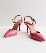 New Look Wide Fit Bright Pink Faux Croc Flared Heel Court Shoes